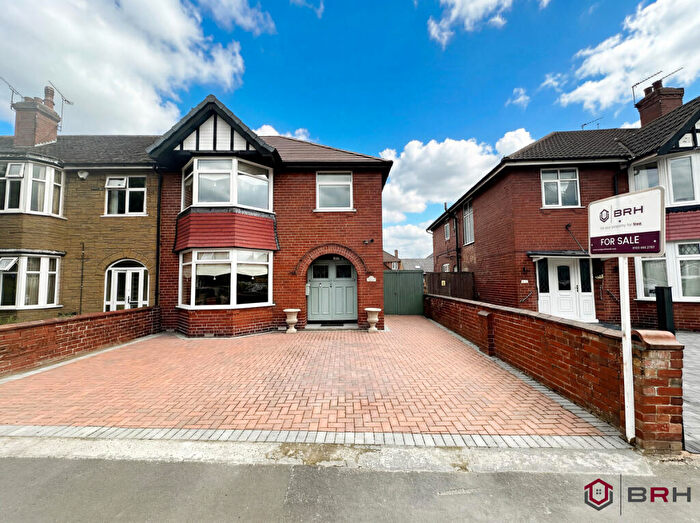4 Bedroom Semi-Detached House For Sale In Marlborough Road, Doncaster, DN2