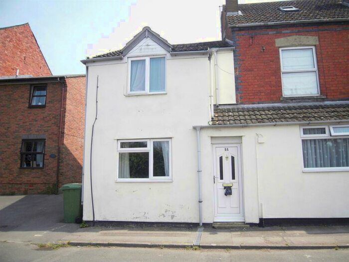2 Bedroom End Of Terrace House To Rent In Oldminster Road, Sharpness, GL13