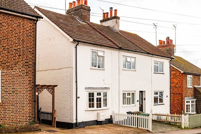 2 Bedroom End Terrace House For Sale In Clarence Walk, Redhill, RH1