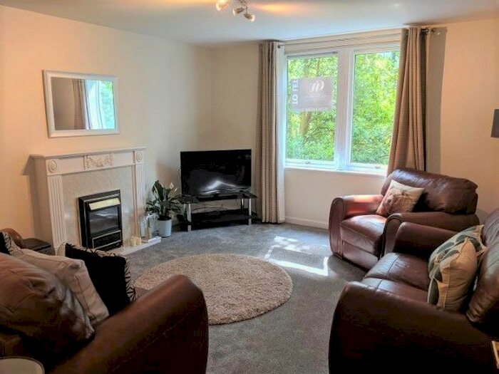 2 Bedroom Flat To Rent In Bloomfield Court, City Centre, Aberdeen, AB10