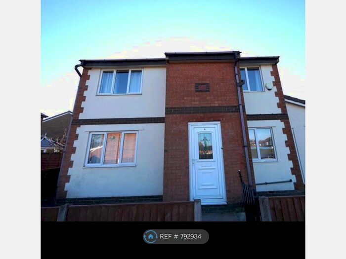 3 Bedroom Semi-Detached House To Rent In Wisbeck Road, Bolton, BL2
