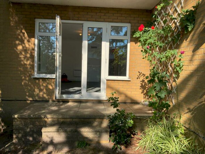 2 Bedroom Flat To Rent In Mansfield Road, Lower Parkstone, Poole, BH14