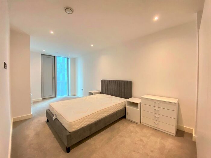 1 Bedroom Flat To Rent In Victoria Residence, Silvercroft Street, Manchester, M15