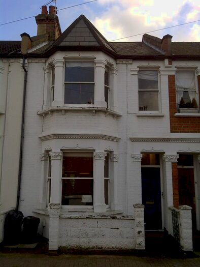 1 Bedroom Flat To Rent In Atheldene Road, London, SW18