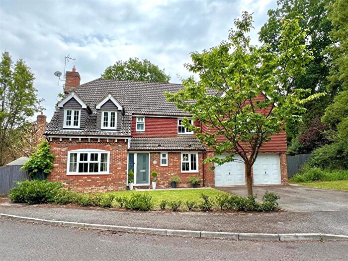 5 Bedroom Detached House For Sale In Hanoverian Way, Whiteley, PO15