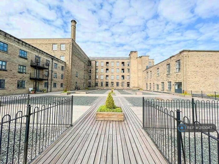 2 Bedroom Flat To Rent In Ilex Mill, Rawtenstall, Rossendale, BB4
