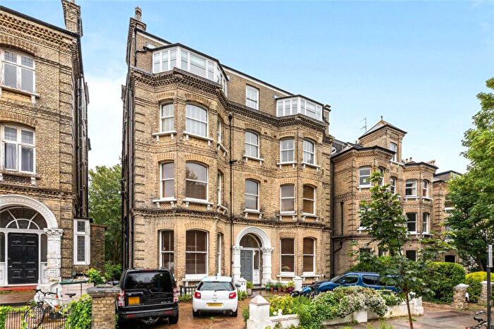 4 Bedroom Apartment For Sale In The Drive, Hove, East Sussex, BN3