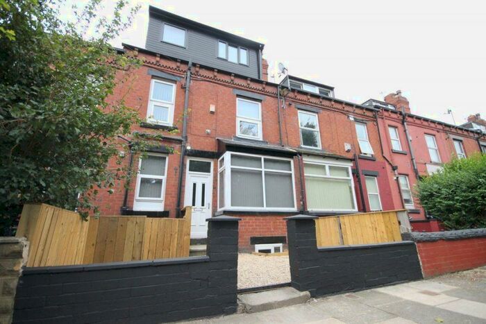 3 Bedroom Terraced House To Rent In Talbot Avenue, Burley, Leeds, LS4