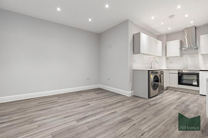 1 Bedroom Flat To Rent In Highland Court, Cudworth Street, E1