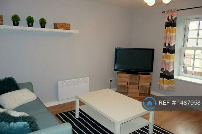 1 Bedroom Flat To Rent In King Street, Aberdeen, AB24