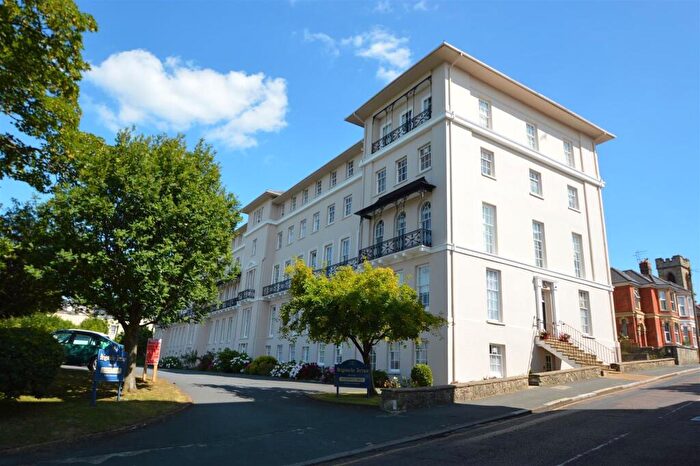 1 Bedroom Flat For Sale In Central Ryde, PO33