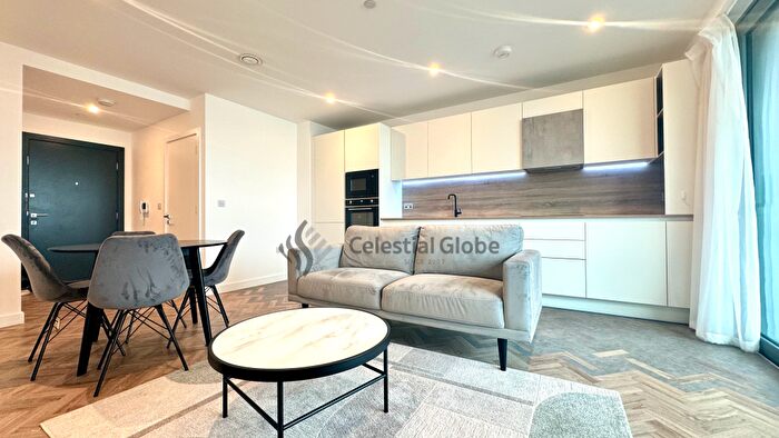 2 Bedroom Apartment To Rent In Skyline Apartments, Makers Yard, London, E3