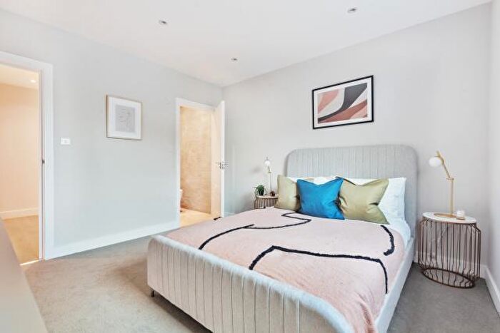 2 Bedroom Apartment To Rent In Botley, Oxford, OX2