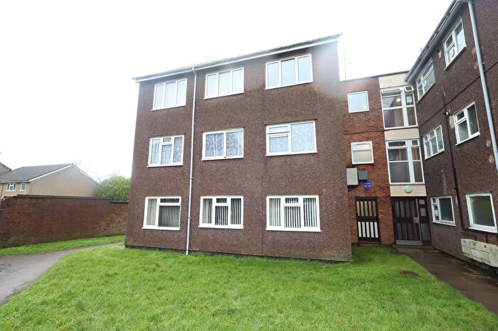 3 Bedroom Flat To Rent In Claymore, Hemel Hempstead, HP2