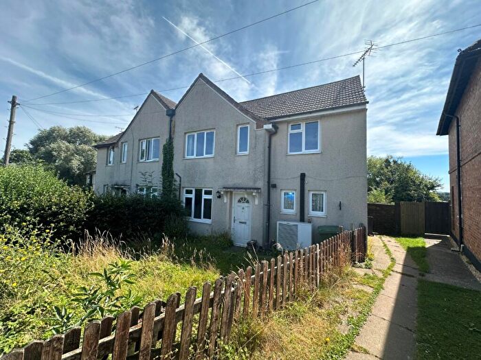 3 Bedroom Semi-Detached House For Sale In Church Lane, Hockliffe, LU7