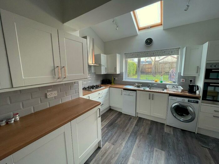 1 Bedroom House Of Multiple Occupation To Rent In Room Pantbach Road, Rhiwbina, CF14