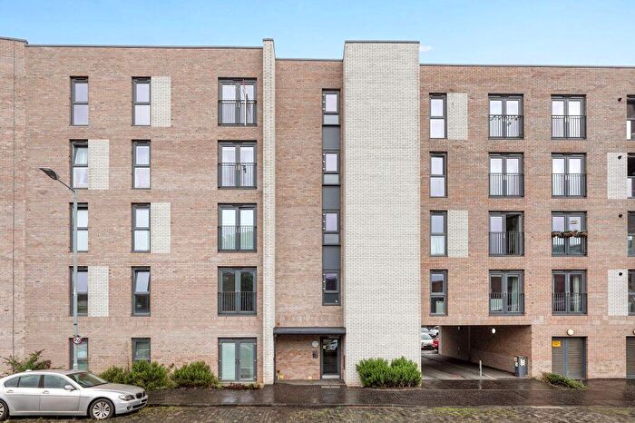 1 Bedroom Flat For Sale In / West Bowling Green Street, Leith, Edinburgh, EH6