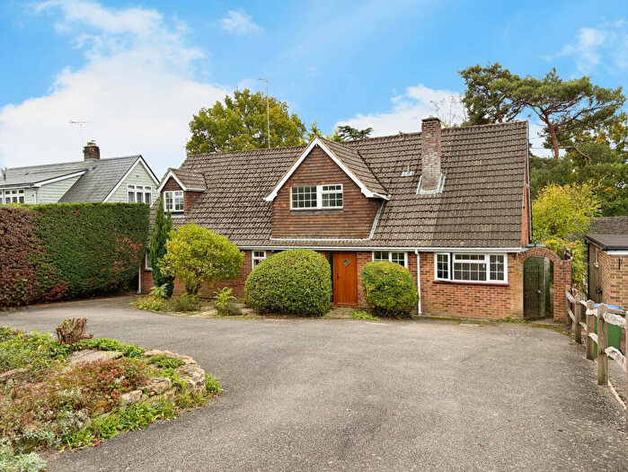 5 Bedroom Detached House For Sale In Loxwood Road, Rudgwick, RH12