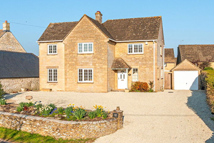 4 Bedroom Detached House For Sale In Bath Road, Tetbury, GL8