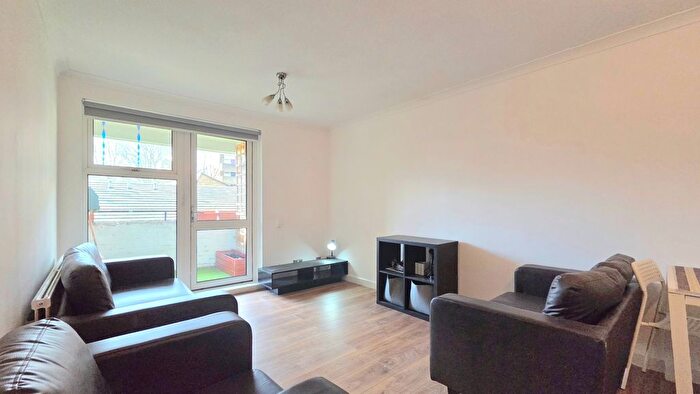 1 Bedroom Flat To Rent In Louise White House, Hazellville Road, London, N19