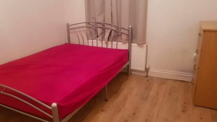 1 Bedroom House To Rent In Studley Road, London, E7