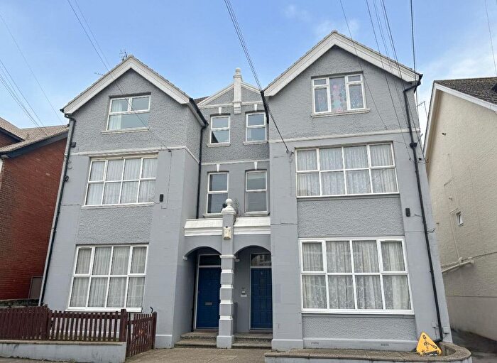 1 Bedroom Flat To Rent In Wilton Road, Bexhill-On-Sea, TN40