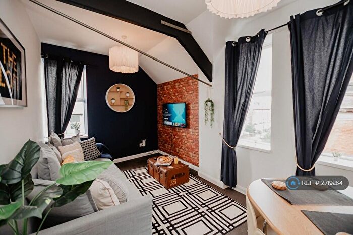 1 Bedroom Flat To Rent In Lord Nelson Street, Nottingham, NG2