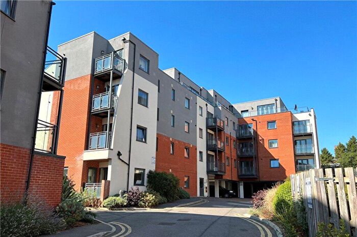 1 Bedroom Apartment For Sale In Walnut Tree Close, Guildford, Surrey, GU1