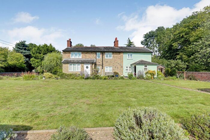 2 Bedroom Detached House For Sale In Boulge Road, Hasketon, Woodbridge, IP13