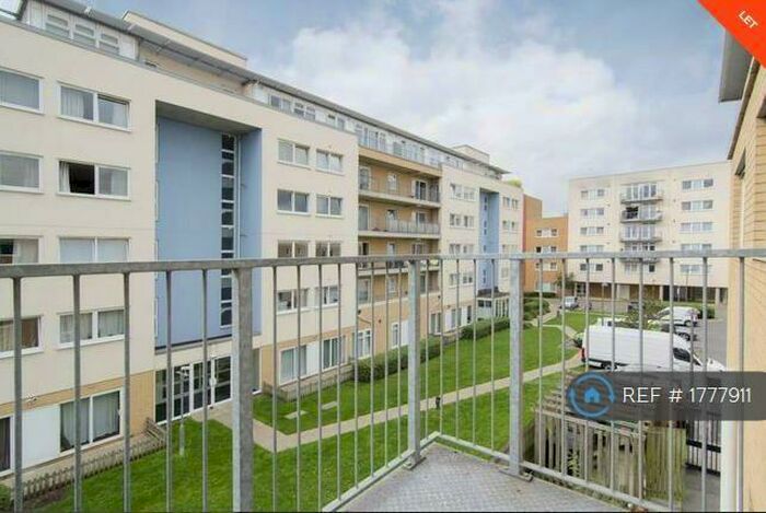 2 Bedroom Flat To Rent In Stone Court, London, E15