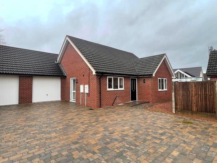 3 Bedroom Detached Bungalow To Rent In Prices Lane, Upton Upon Severn, Worcestershire, WR8