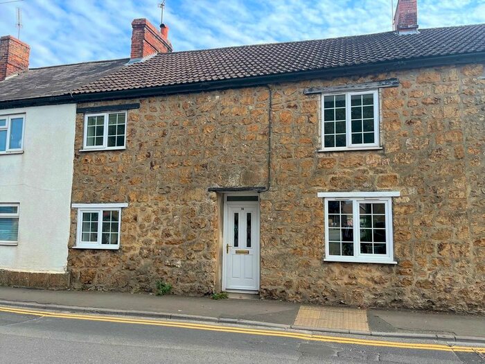 3 Bedroom Terraced House To Rent In Somerset, Ilminster, TA19