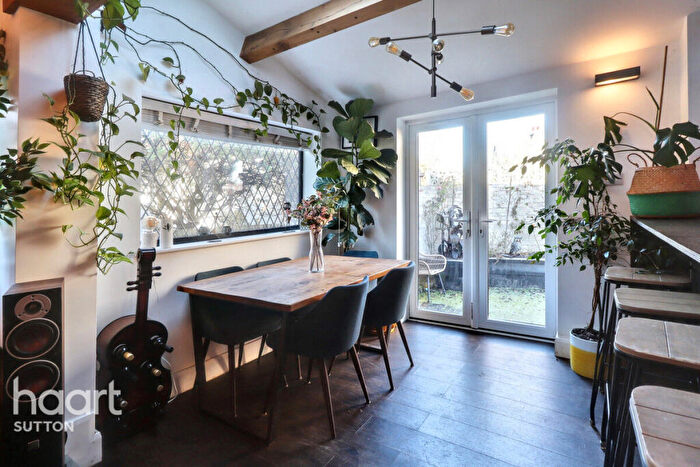 3 Bedroom Detached Bungalow For Sale In Bramble Walk, Epsom, KT18