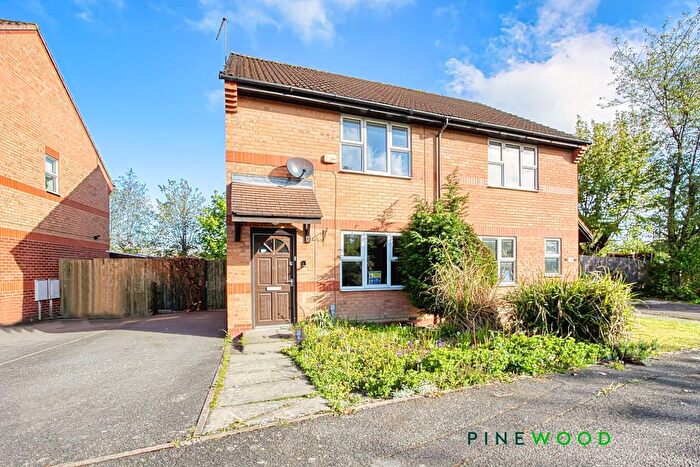 2 Bedroom Semi-Detached House For Sale In Bradbourne Close, Staveley, S43