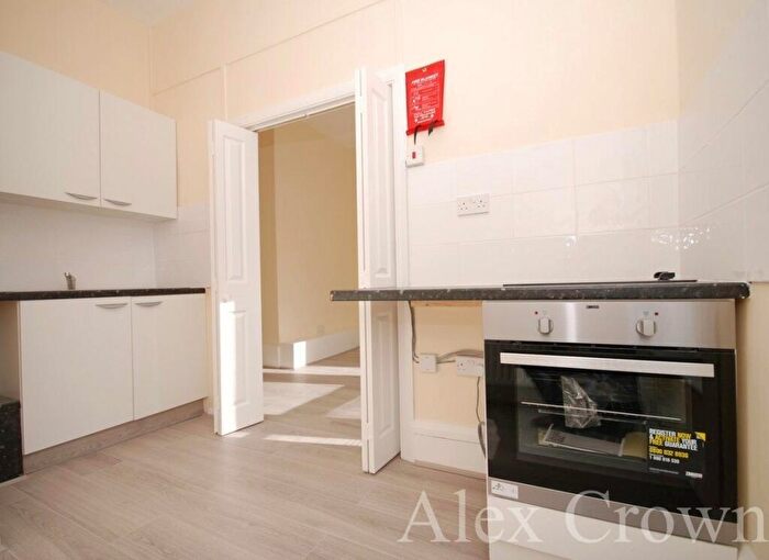 Studio To Rent In Archway Road, Highgate, N6