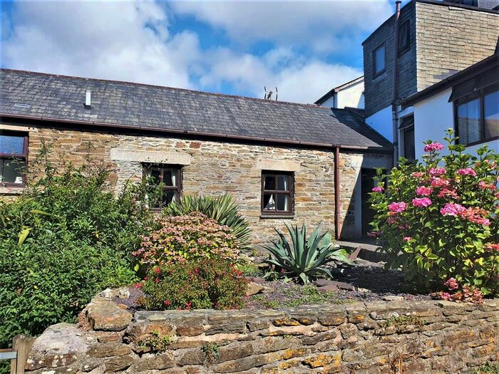 Houses for sale & to rent in TR7 3LA, Christian Way, Newquay Treviglas