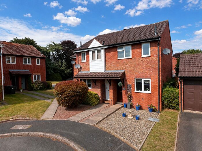 2 Bedroom End Of Terrace House For Sale In Chequers Close, Hereford, HR4