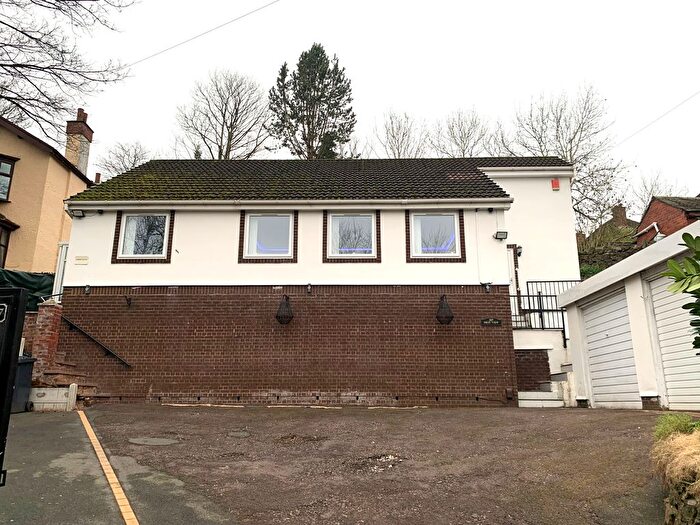 3 Bedroom Detached House For Sale In Hartshill Road, Hartshill, Stoke-On-Trent, ST4