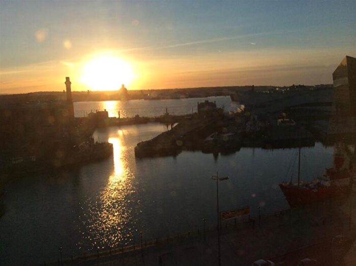 2 Bedroom Apartment To Rent In Strand Street, Liverpool, L1