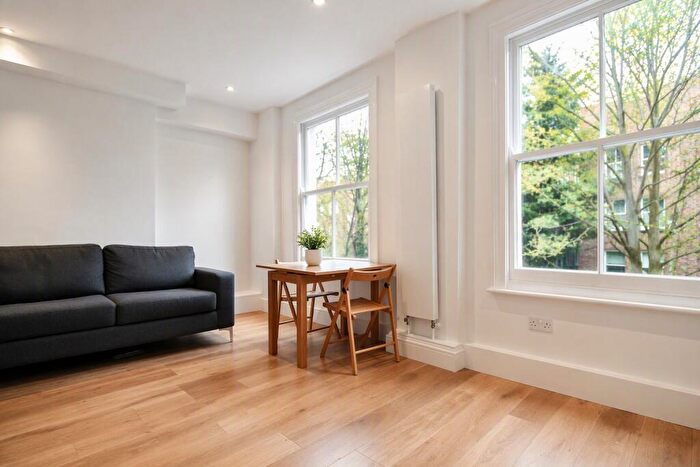 2 Bedroom Flat To Rent In Stock Orchard Crescent, Islington, N7