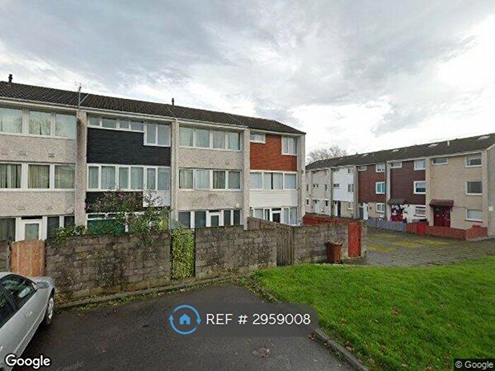 4 Bedroom Terraced House To Rent In Wallbrae Road, Glasgow, G67