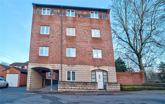 1 Bedroom Flat For Sale In Lincoln Street, Town Centre, Swindon, SN1