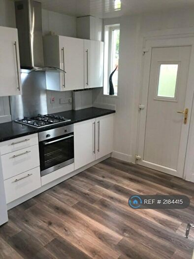 2 Bedroom Flat To Rent In Sandyhills, Glasgow, G32