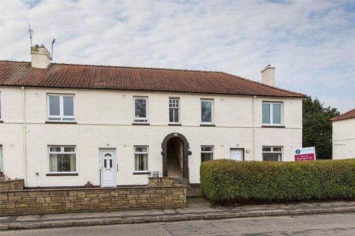 2 Bedroom Flat To Rent In Saughton Grove, Saughtonhall, Edinburgh, EH12