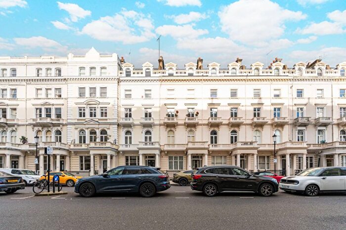 3 Bedroom Flat For Sale In Queens Gate Terrace, South Kensington, London, SW7