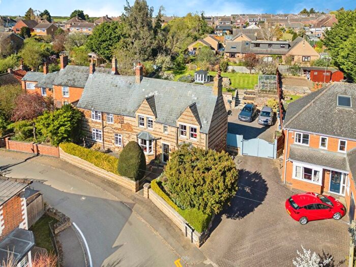 4 Bedroom Character Property For Sale In High Street, Ringstead, Kettering, NN14