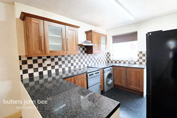 3 Bedroom End Of Terrace House For Sale In Broadway, Northwich, CW8