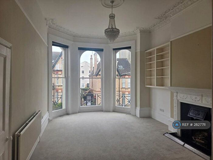 1 Bedroom Flat To Rent In Cambridge Road, Hove, BN3