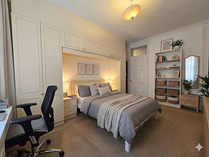 3 Bedroom Flat To Rent In Glentworth Street, Marylebone, NW1