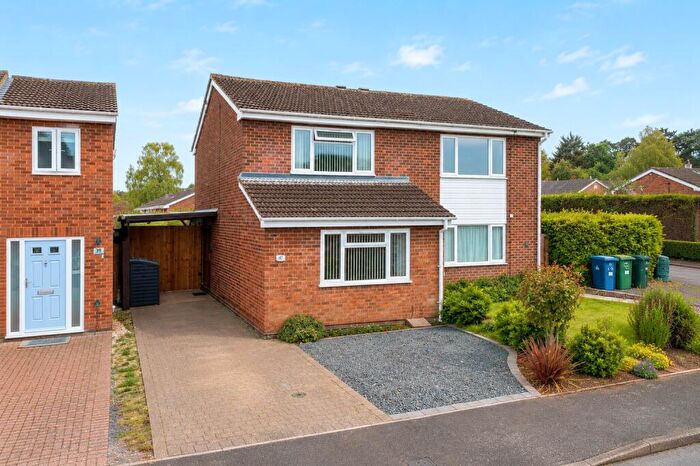 2 Bedroom Semi Detached House For Sale In Simmer Piece, Fenstanton, Huntingdon, Cambridgeshire, PE28